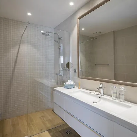 Lustica Apartments Marina Tivat Room photo